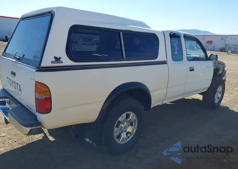 1997 Toyota Tacoma from USA, damaged, VIN 4TAWM72N9VZ293234